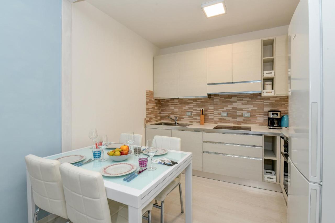 My Desenzano Holiday Apartment Ντεζεντσάνο ντελ Γκάρντα Εξωτερικό φωτογραφία